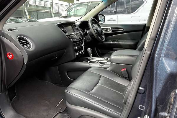 2016 Nissan Pathfinder ST-L R52