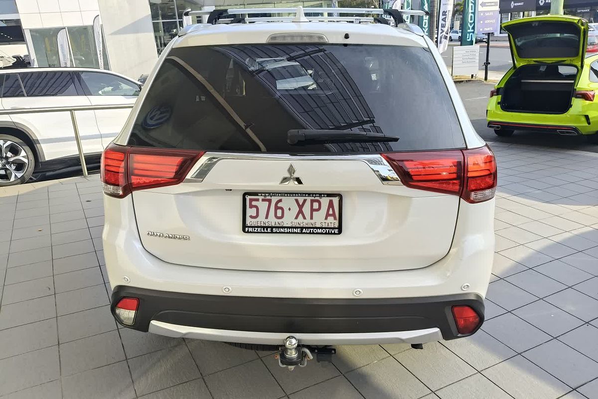 2016 Mitsubishi Outlander LS Safety Pack ZK