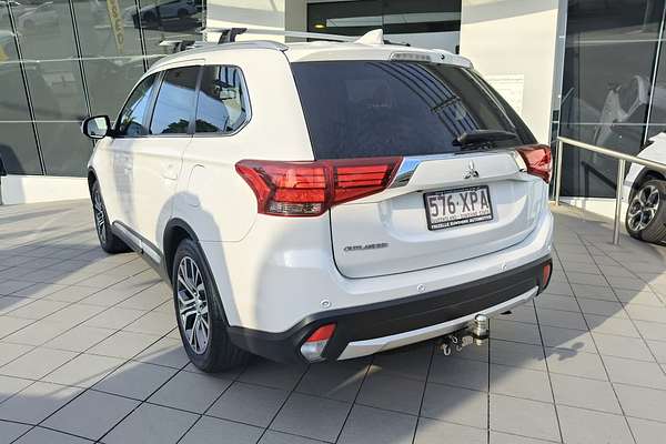 2016 Mitsubishi Outlander LS Safety Pack ZK