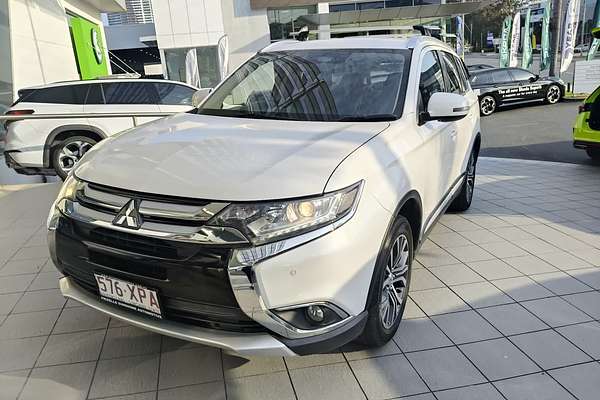 2016 Mitsubishi Outlander LS Safety Pack ZK