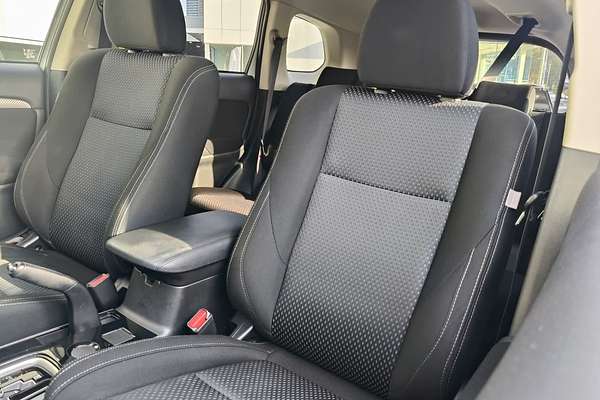 2016 Mitsubishi Outlander LS Safety Pack ZK
