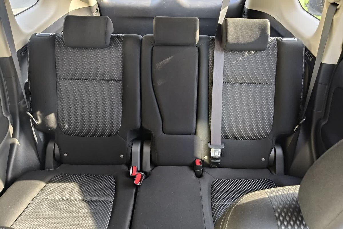 2016 Mitsubishi Outlander LS Safety Pack ZK
