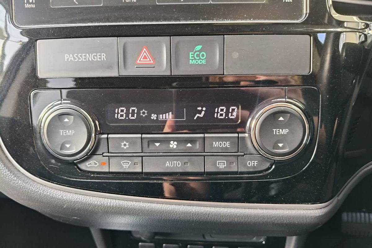 2016 Mitsubishi Outlander LS Safety Pack ZK