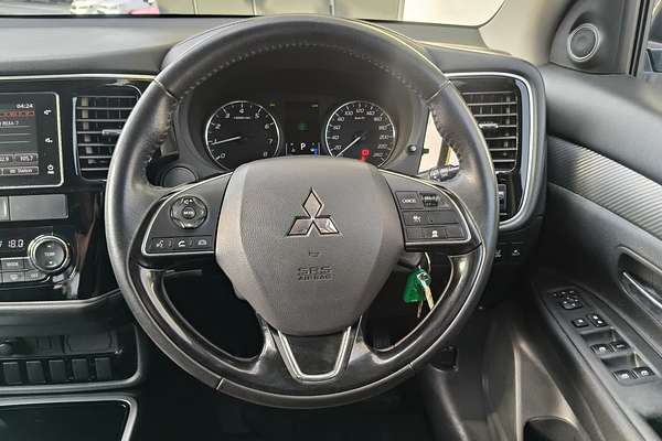 2016 Mitsubishi Outlander LS Safety Pack ZK