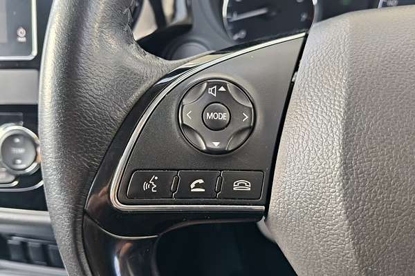 2016 Mitsubishi Outlander LS Safety Pack ZK