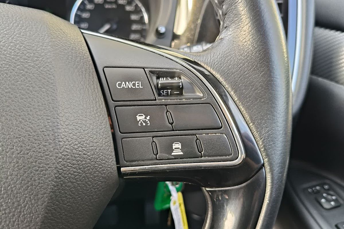 2016 Mitsubishi Outlander LS Safety Pack ZK