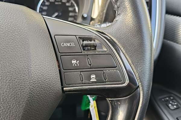 2016 Mitsubishi Outlander LS Safety Pack ZK