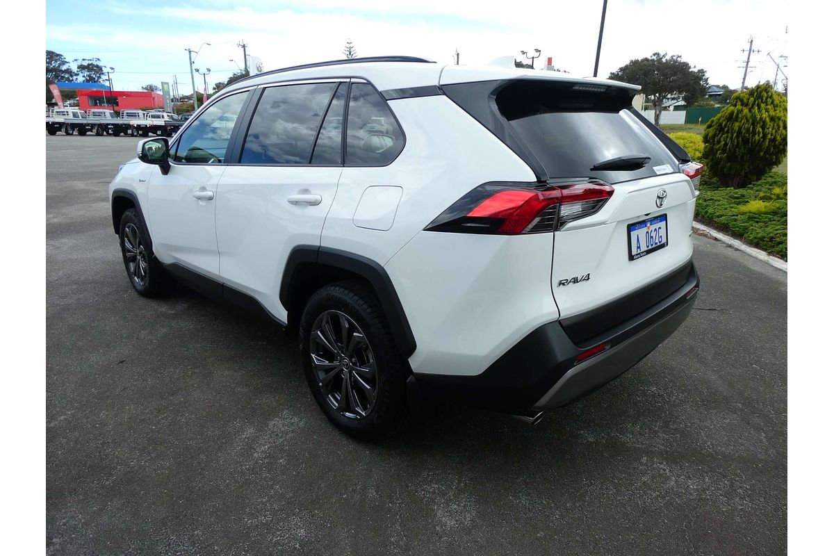 2024 Toyota RAV4 GXL AXAH52R