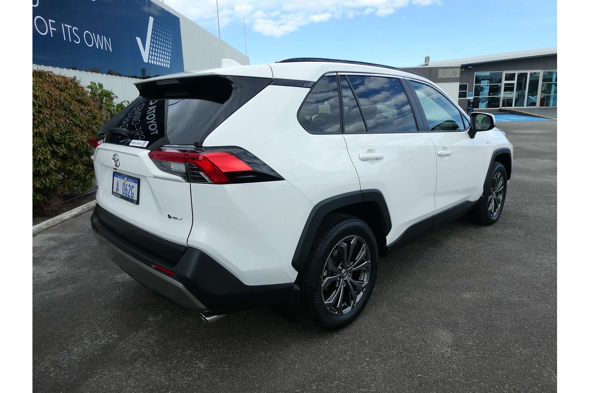 2024 Toyota RAV4 GXL AXAH52R