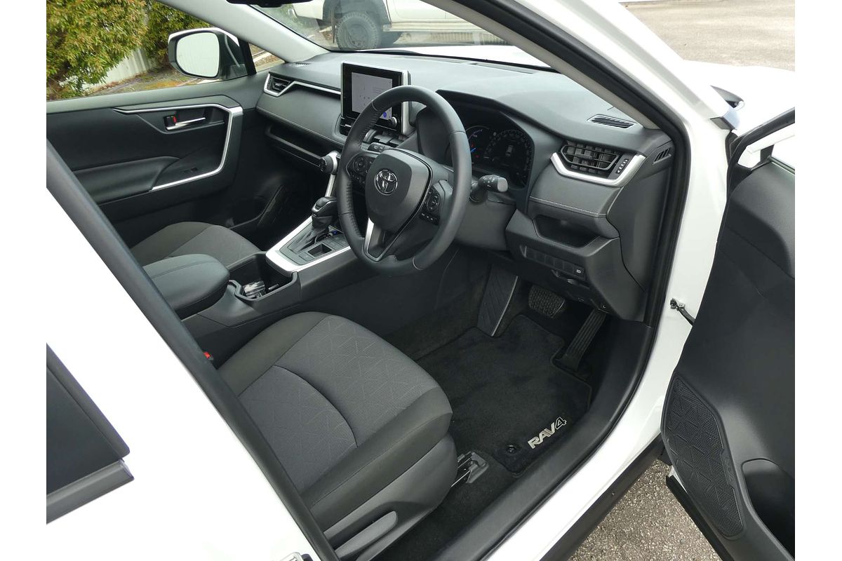 2024 Toyota RAV4 GXL AXAH52R