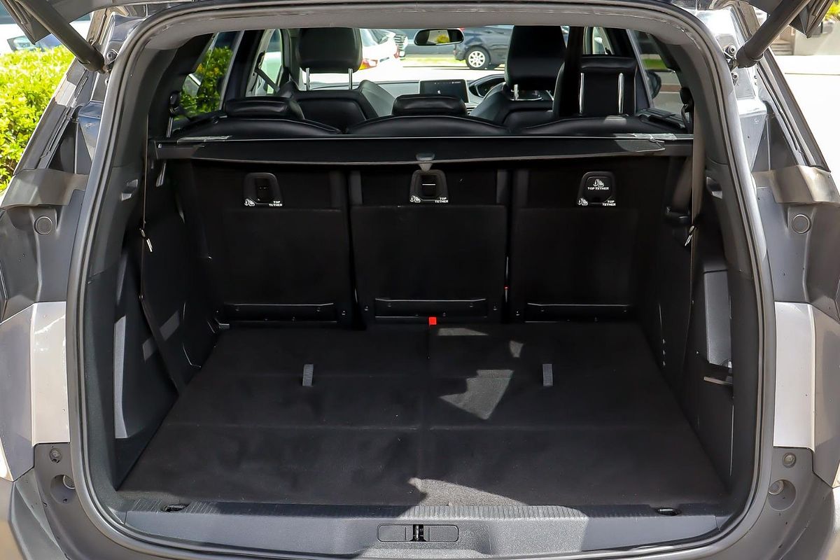 2019 Peugeot 5008 GT Line P87