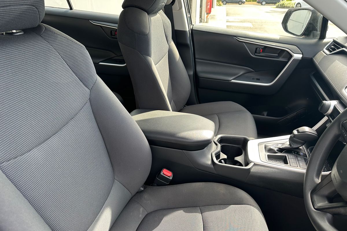 2019 Toyota RAV4 GX MXAA52R