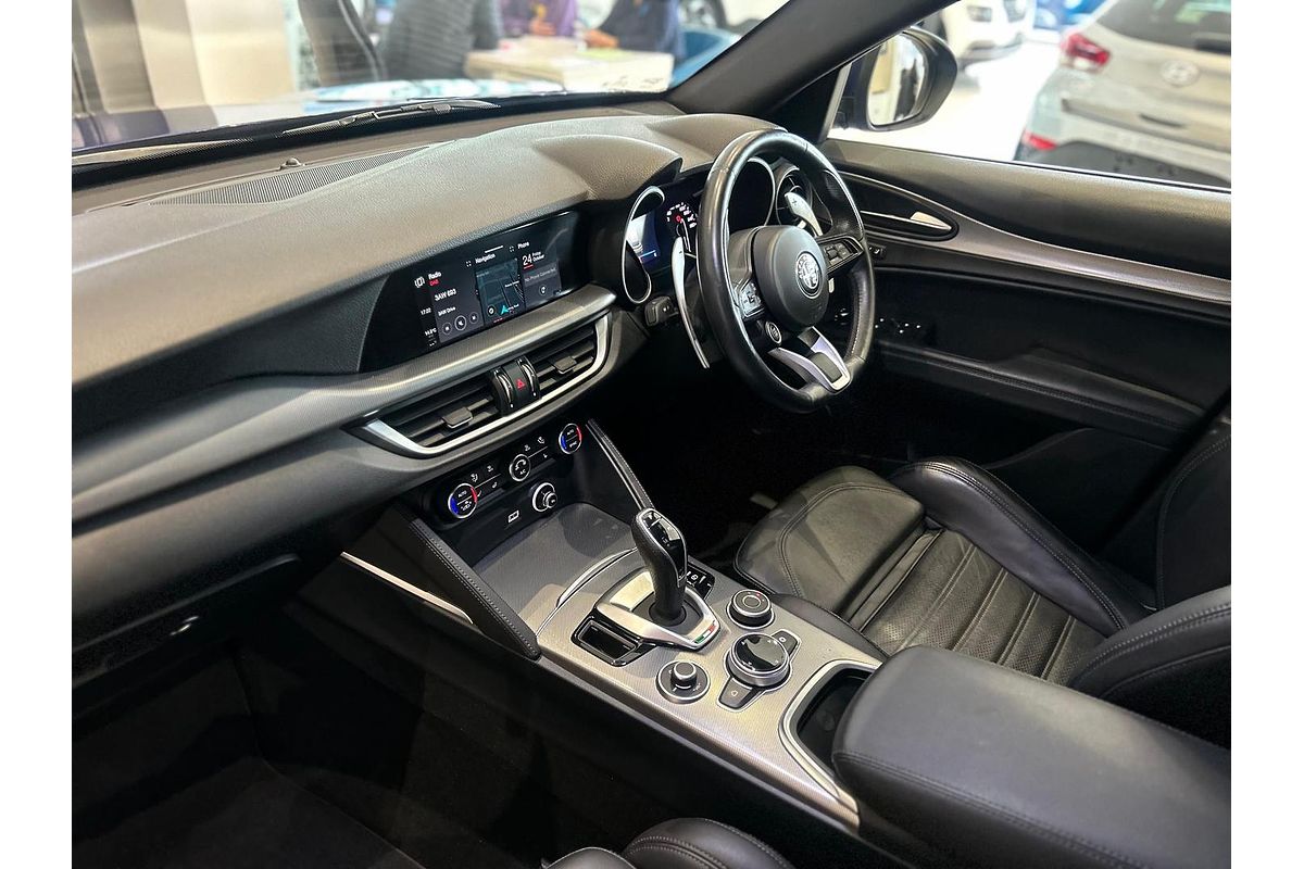 2021 Alfa Romeo Stelvio Sport Series 2