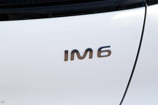 2025 MG IM6 Premium S12L