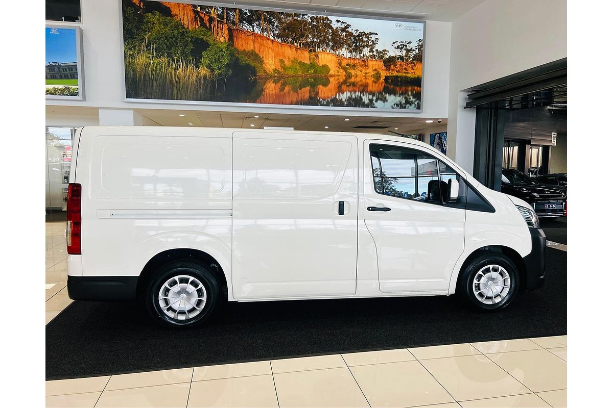 2023 Toyota Hiace GDH300R LWB