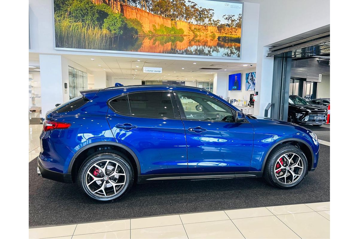 2021 Alfa Romeo Stelvio Sport Series 2