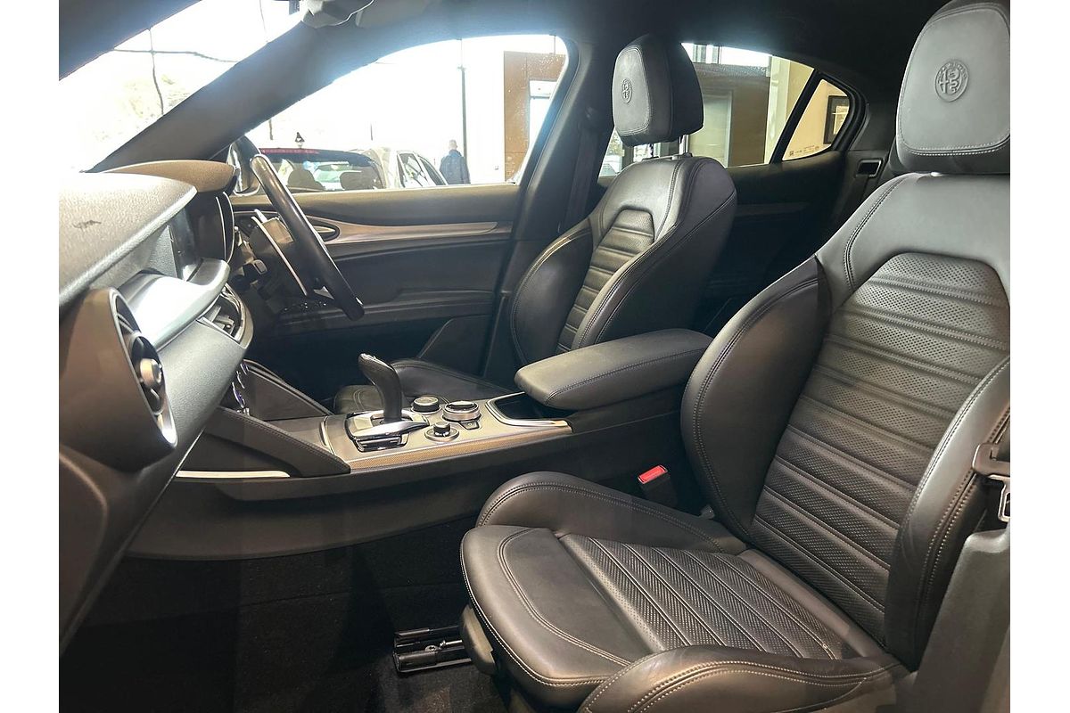 2021 Alfa Romeo Stelvio Sport Series 2