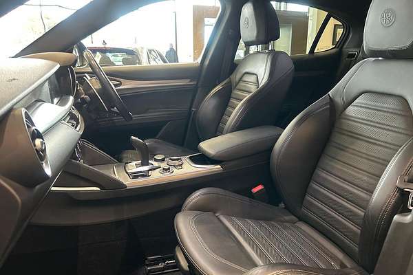 2021 Alfa Romeo Stelvio Sport Series 2