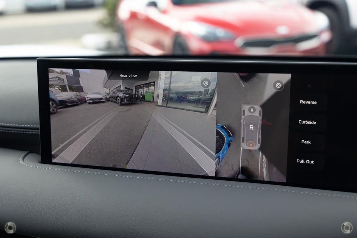 2025 MG IM6 Performance S12L