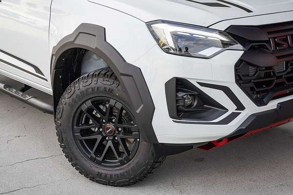 2025 Isuzu D-MAX BLADE 4X4