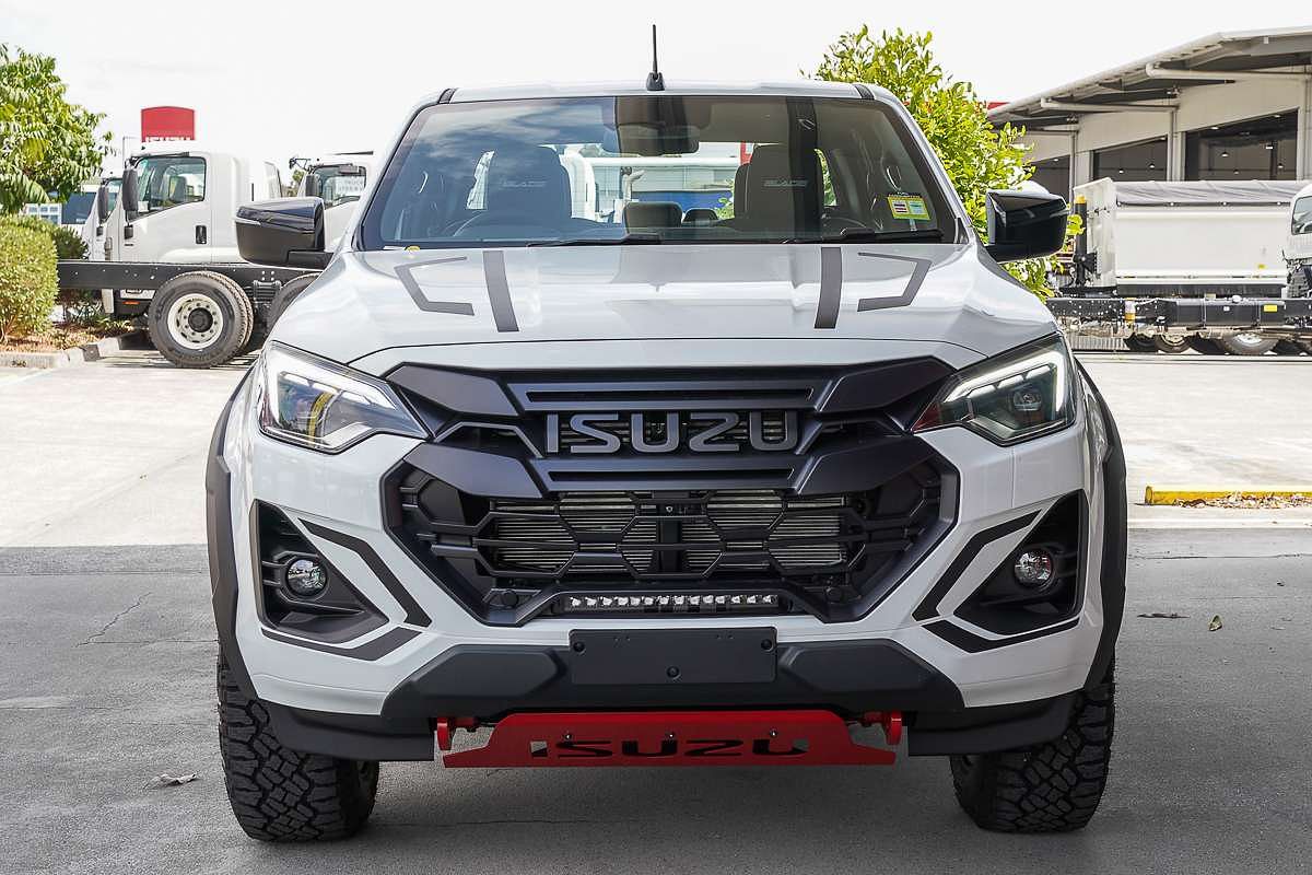2025 Isuzu D-MAX BLADE 4X4