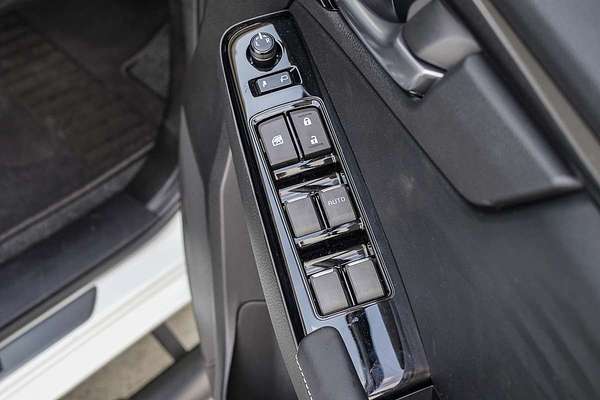 2025 Isuzu D-MAX BLADE 4X4