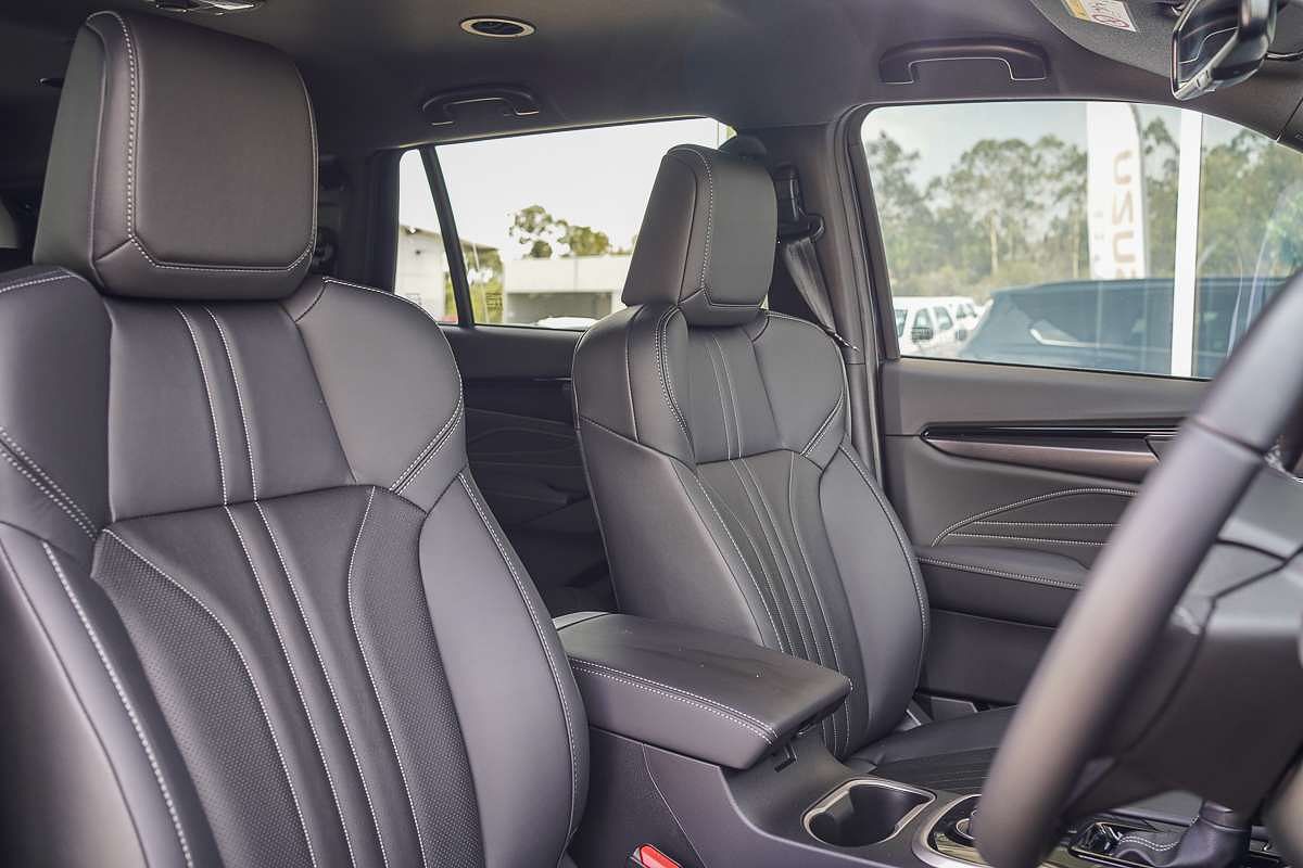 2025 Isuzu MU-X LS-T