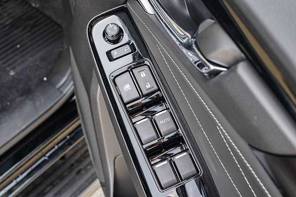 2025 Isuzu MU-X LS-T