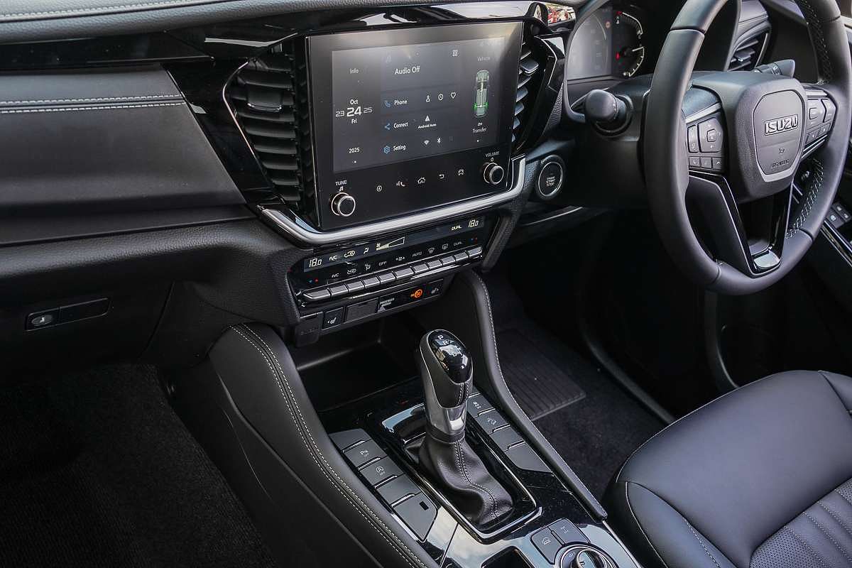 2025 Isuzu MU-X LS-T