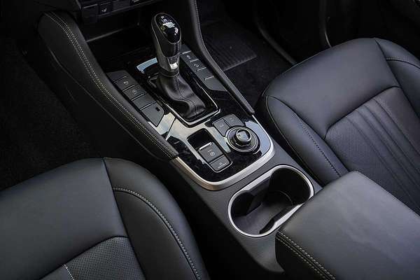 2025 Isuzu MU-X LS-T