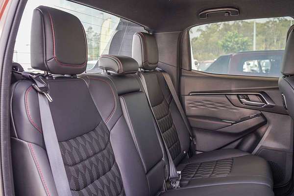 2025 Isuzu D-MAX X-TERRAIN 4X4