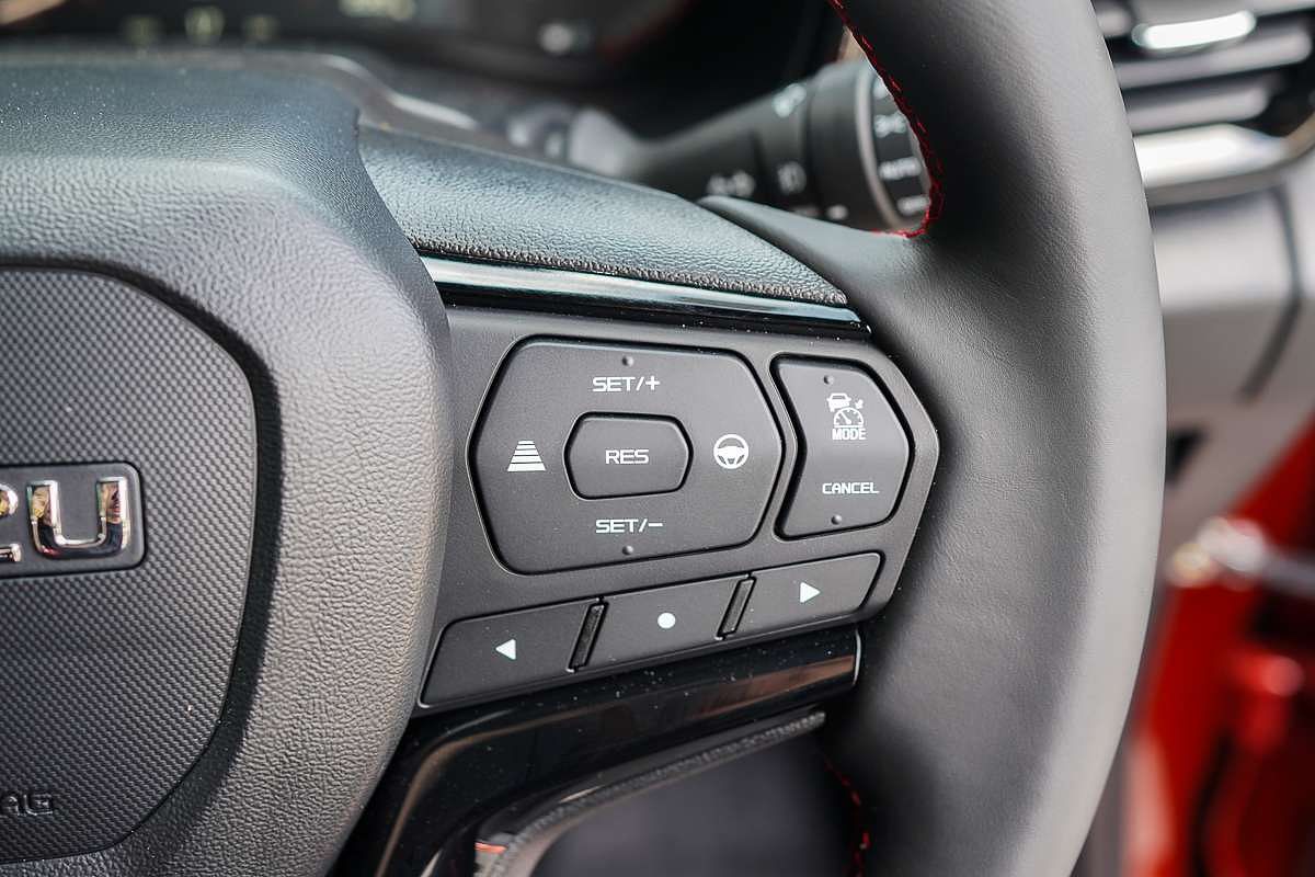 2025 Isuzu D-MAX X-TERRAIN 4X4