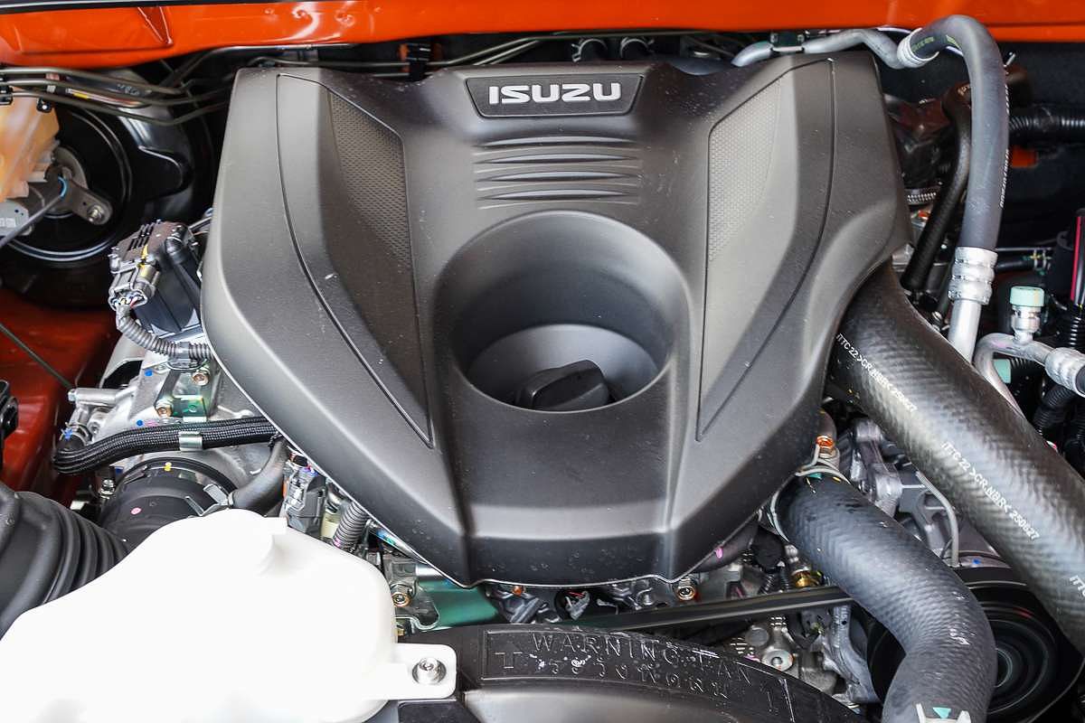 2025 Isuzu D-MAX X-TERRAIN 4X4