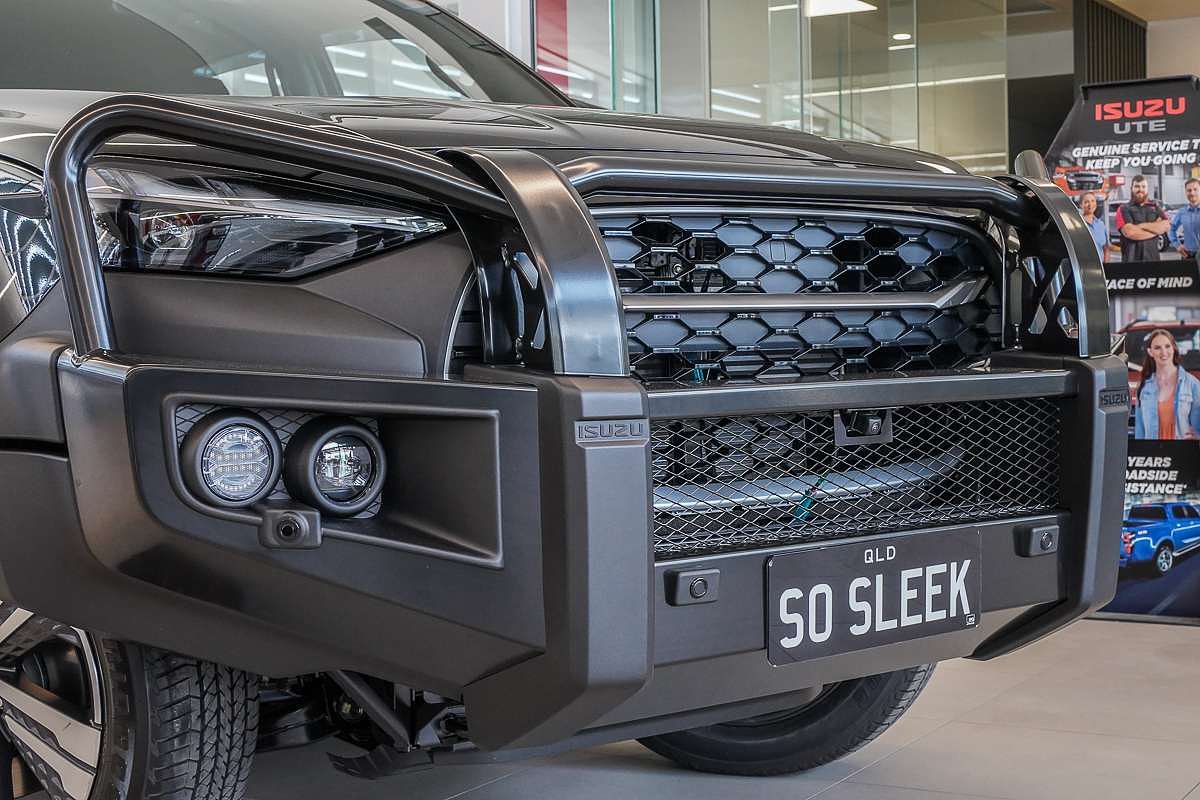 2025 Isuzu MU-X LS-T