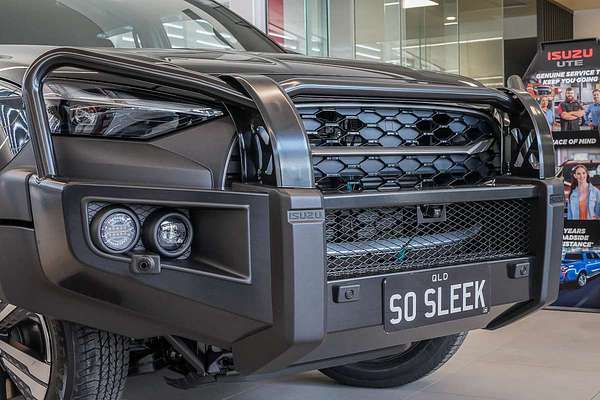 2025 Isuzu MU-X LS-T