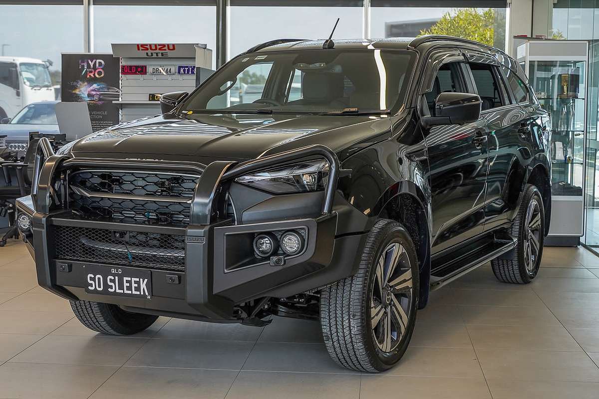 2025 Isuzu MU-X LS-T