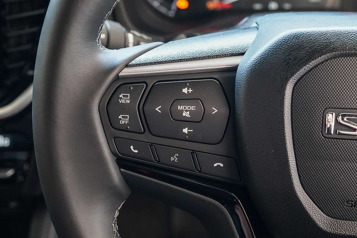 2025 Isuzu MU-X LS-T