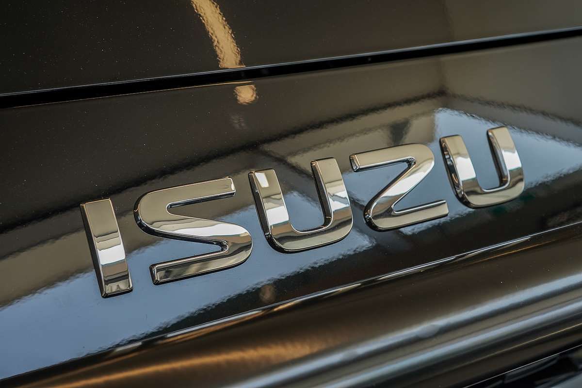 2025 Isuzu MU-X LS-T