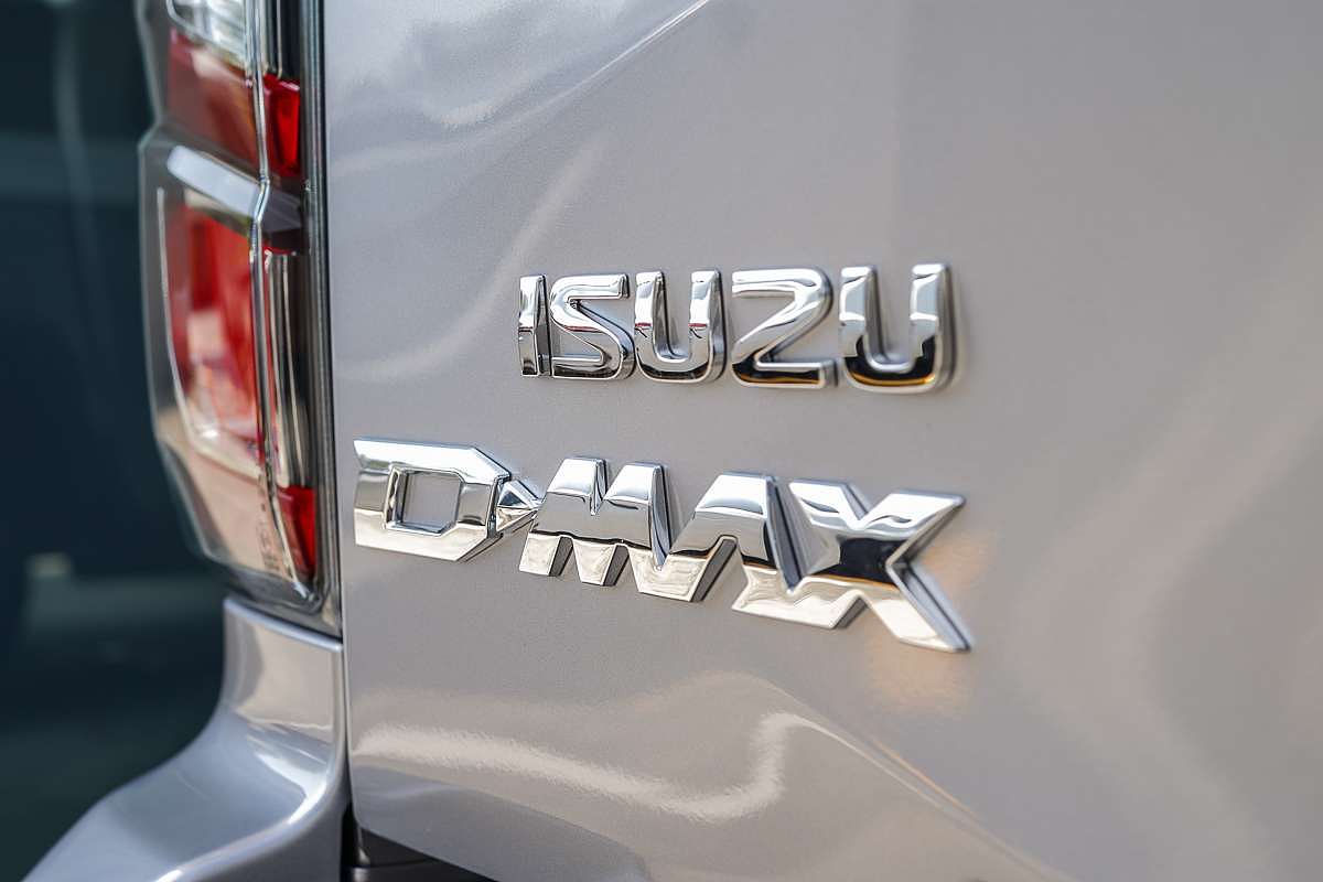 2025 Isuzu D-MAX X-TERRAIN 4X4