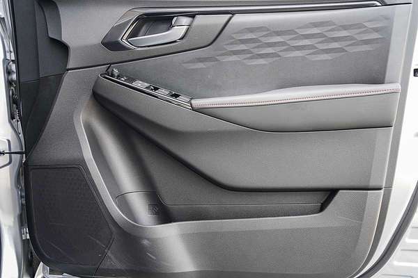 2025 Isuzu D-MAX X-TERRAIN 4X4