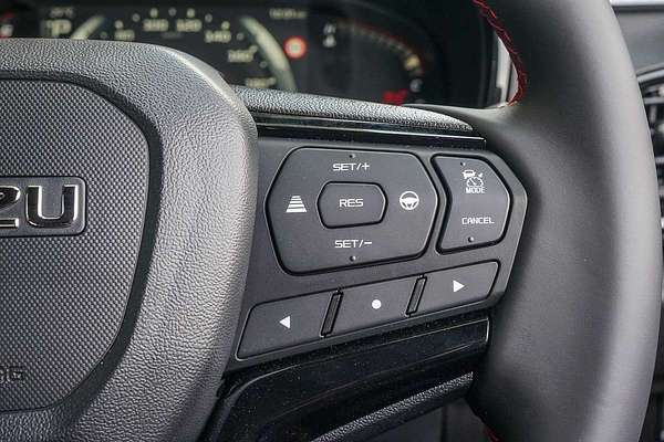 2025 Isuzu D-MAX X-TERRAIN 4X4