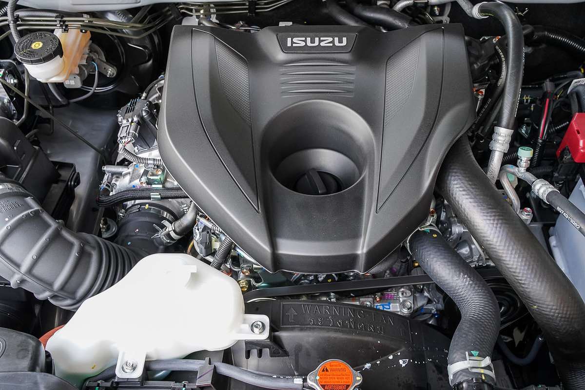 2025 Isuzu D-MAX X-TERRAIN 4X4