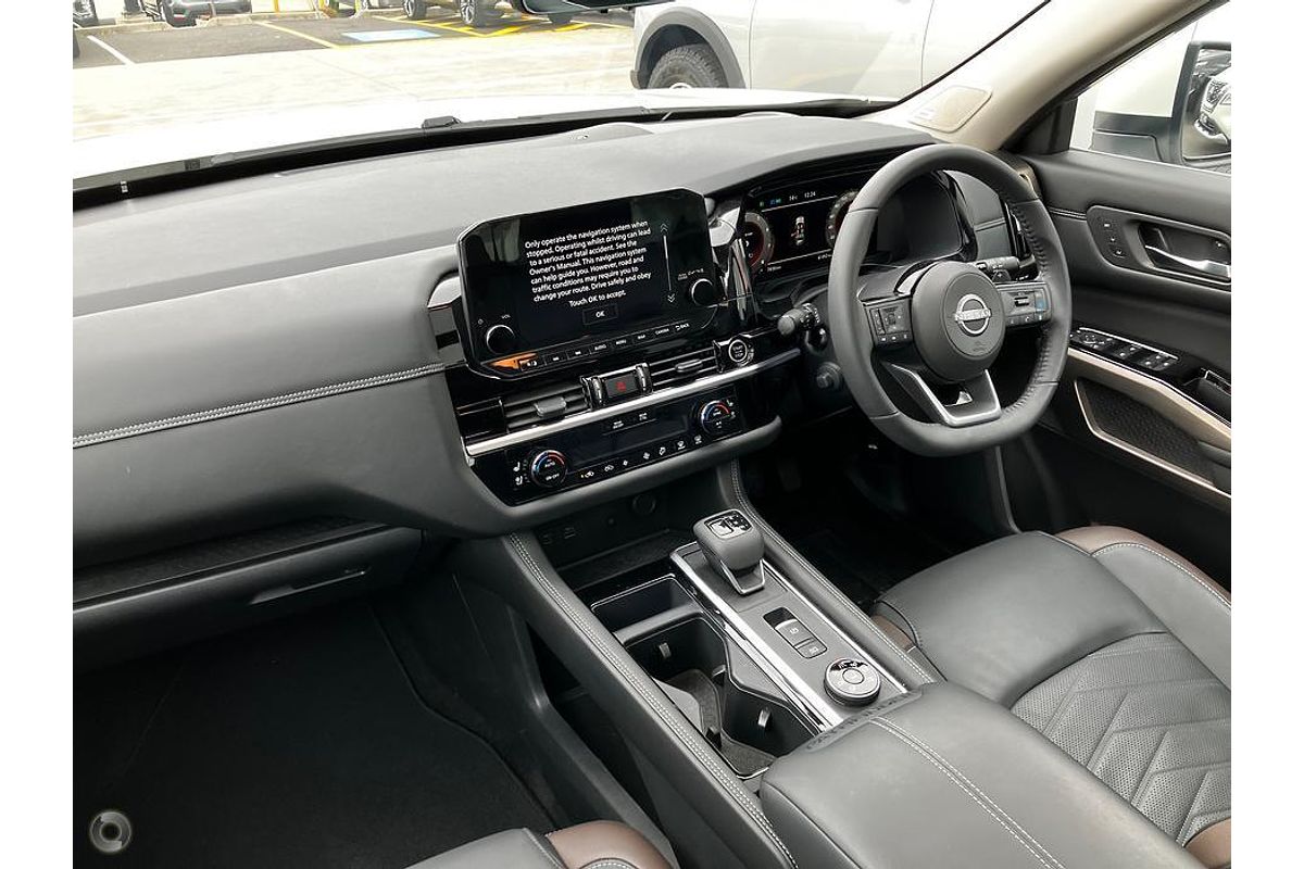 2024 Nissan Pathfinder Ti-L R53