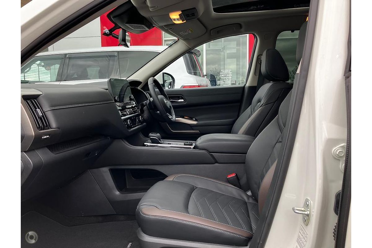 2024 Nissan Pathfinder Ti-L R53