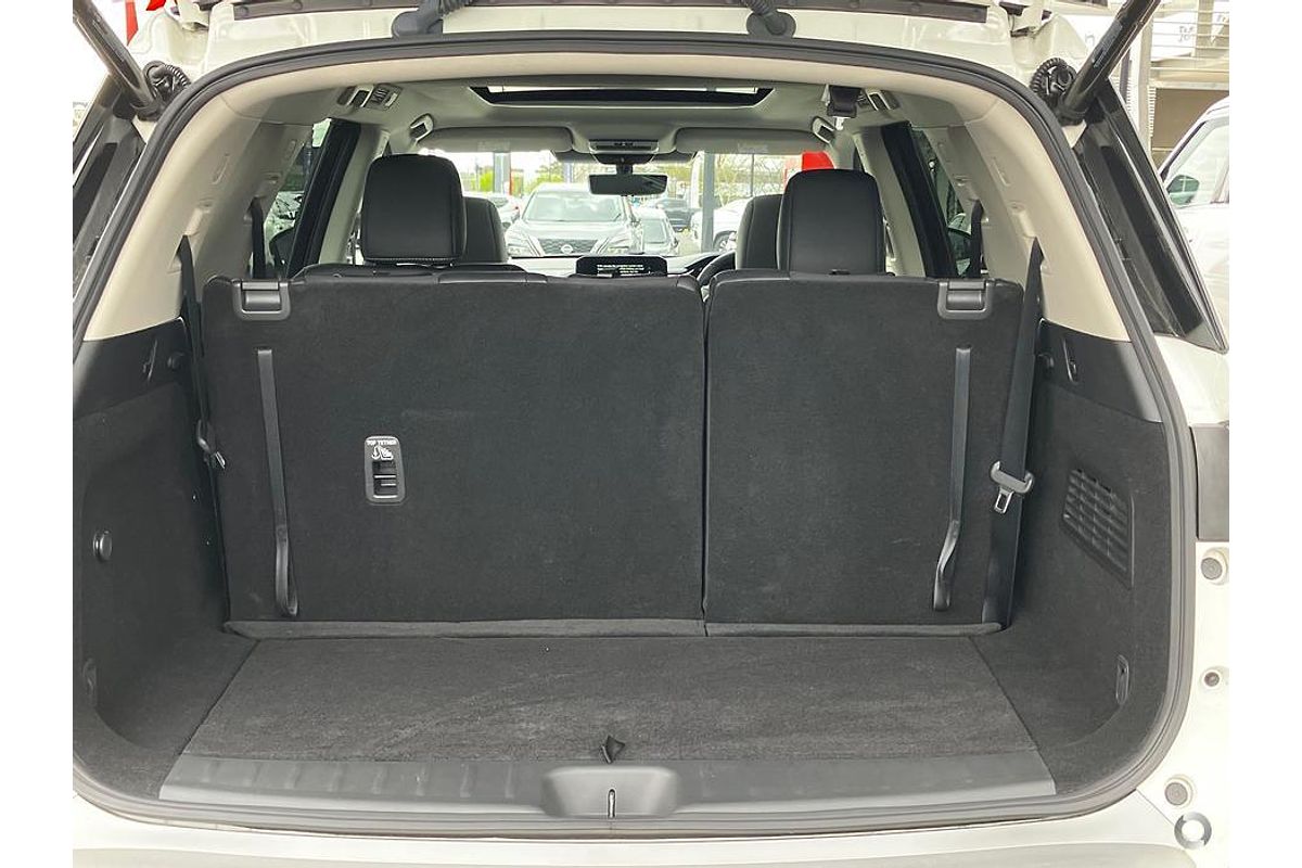 2024 Nissan Pathfinder Ti-L R53