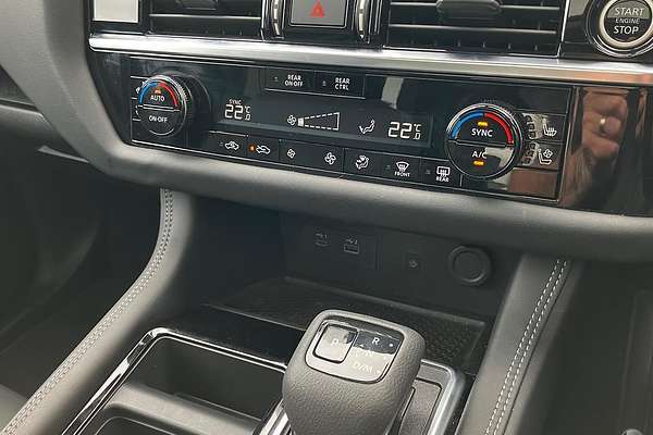 2024 Nissan Pathfinder Ti-L R53