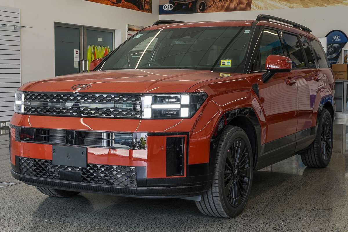 2025 Hyundai Santa Fe Hybrid Calligraphy MX5.V1