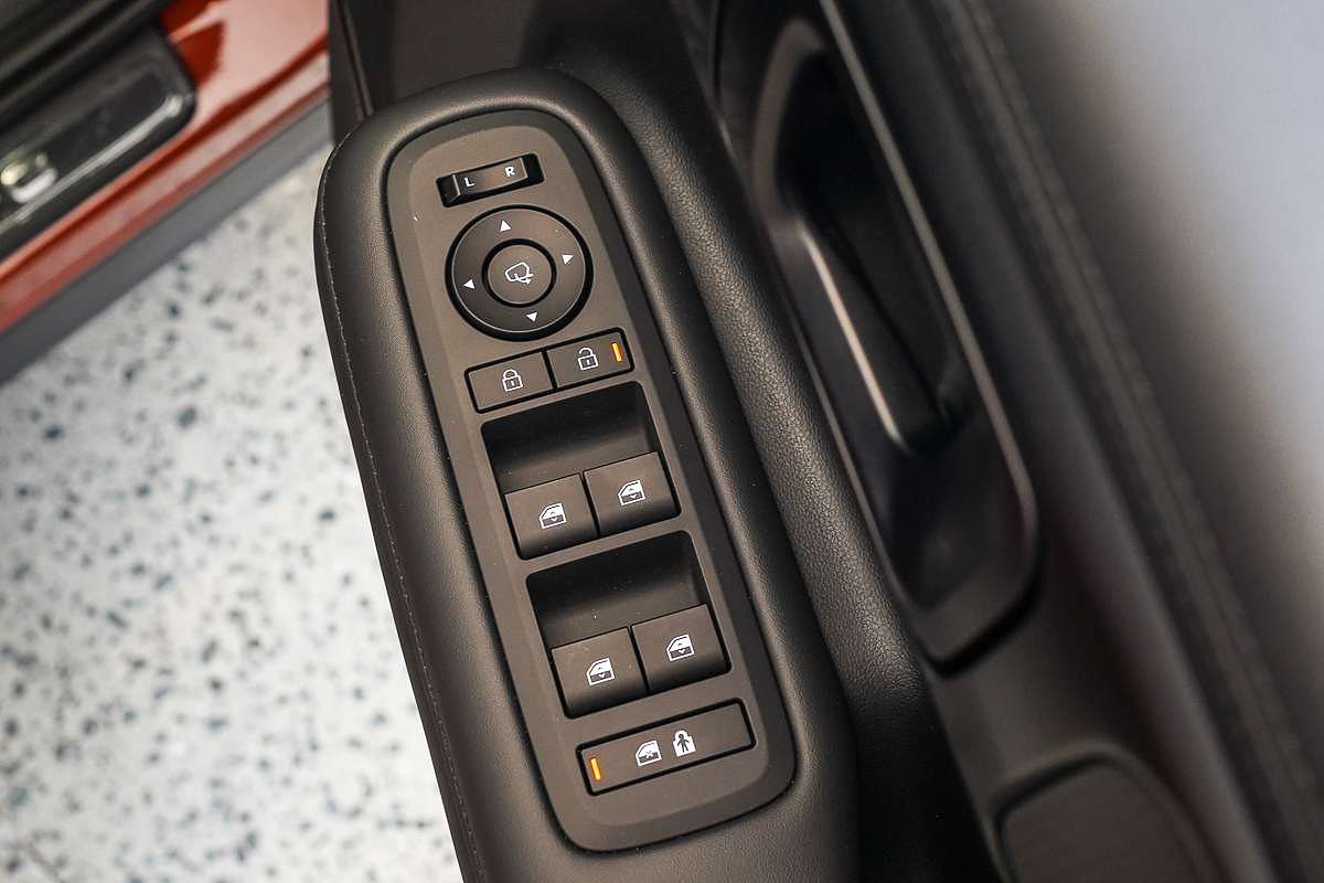 2025 Hyundai Santa Fe Hybrid Calligraphy MX5.V1