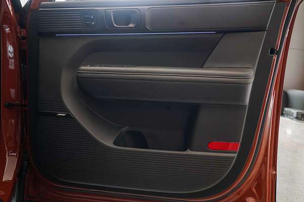 2025 Hyundai Santa Fe Hybrid Calligraphy MX5.V1