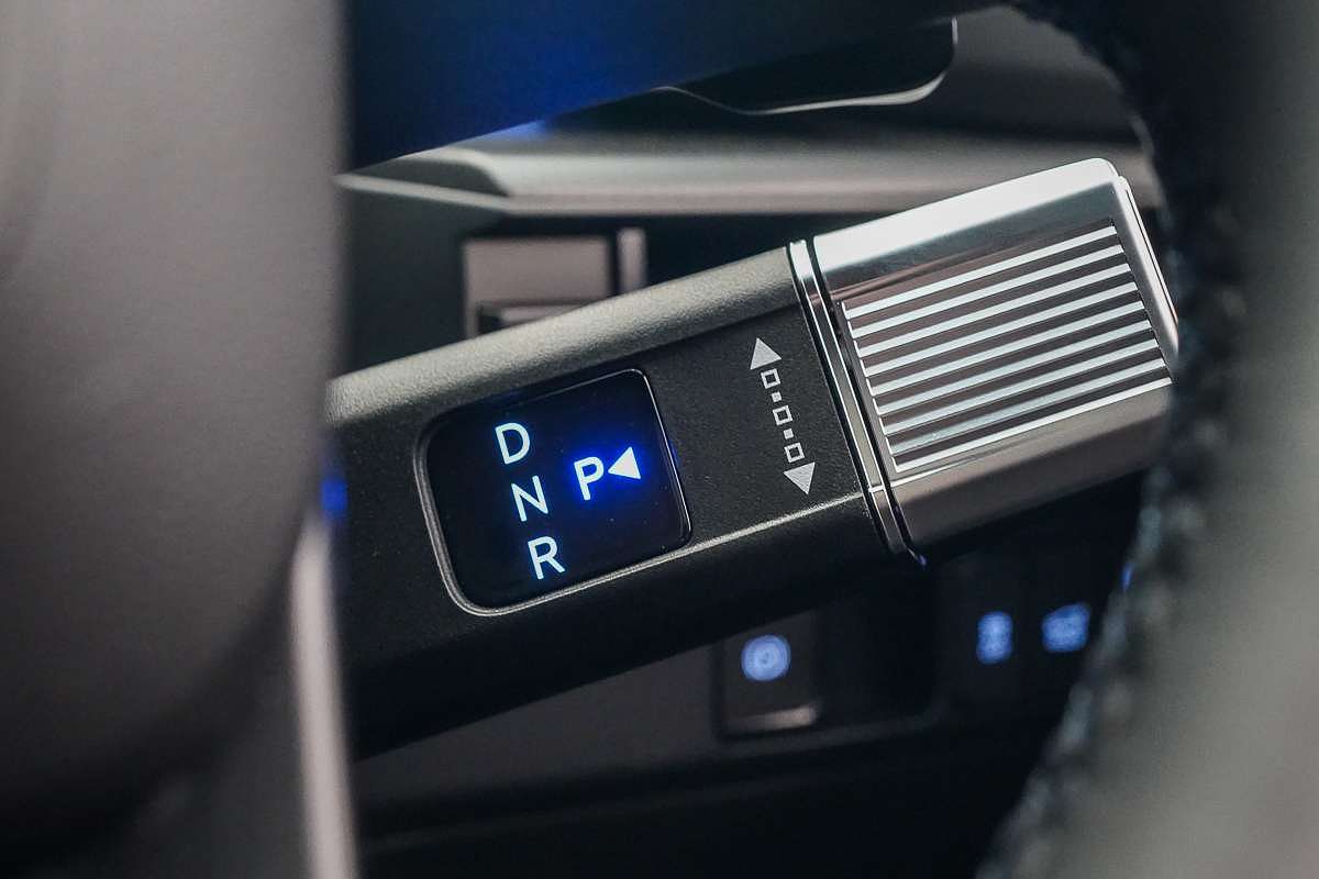 2025 Hyundai Santa Fe Hybrid Calligraphy MX5.V1